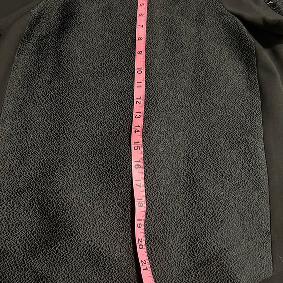 Elizabeth and James Blouse S - Picture 3 of 9